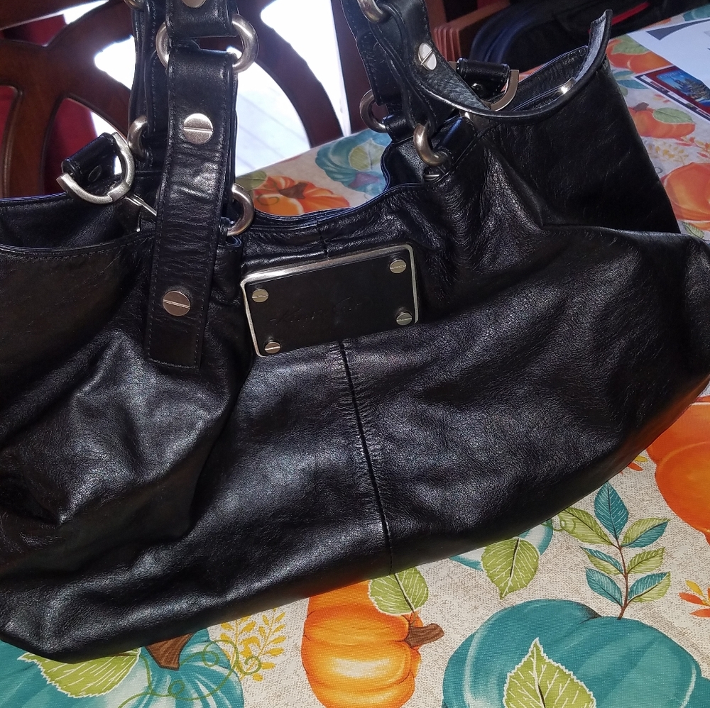 Leather handbag